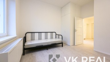 Pronájem bytu 3+kk/3xB s garážovým stáním, 94m2, OV, Branická 904/157, Praha 4