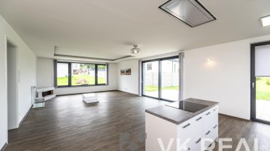 Pronájem RD 4+kk+pracovna a 2xšatna, cca 200m2, pozemek cca 500m2, Kyšice u Plzně