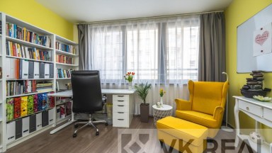 Prodej bytu 3+kk/L, sklep, garáž, OV, cca 120 m2 vč. příslušenství, luxusní lokalita