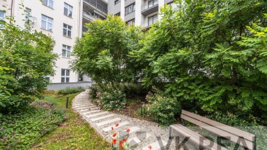 Prodej bytu 3+kk/L, sklep, garáž, OV, cca 120 m2 vč. příslušenství, luxusní lokalita