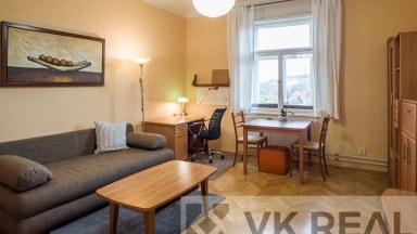 Pronájem bytu 2+1, 56m2, OV, Nad Octárnou, Praha 6