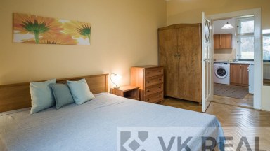 Pronájem bytu 2+1, 56m2, OV, Nad Octárnou, Praha 6