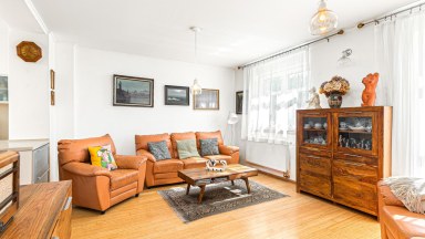 Prodej rodinného domu 5+kk s garáží, ul. U nové dálnice 703, Praha 4 - Chodov