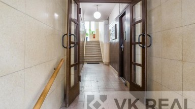 Prodej družtevního bytu 1+1 (32 m2), Terronská 959/63, Praha 6