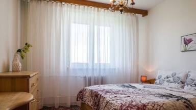 Pronájem zařízeného bytu 4+kk, 80 m2, Pod Marjánkou 1B, Praha 6